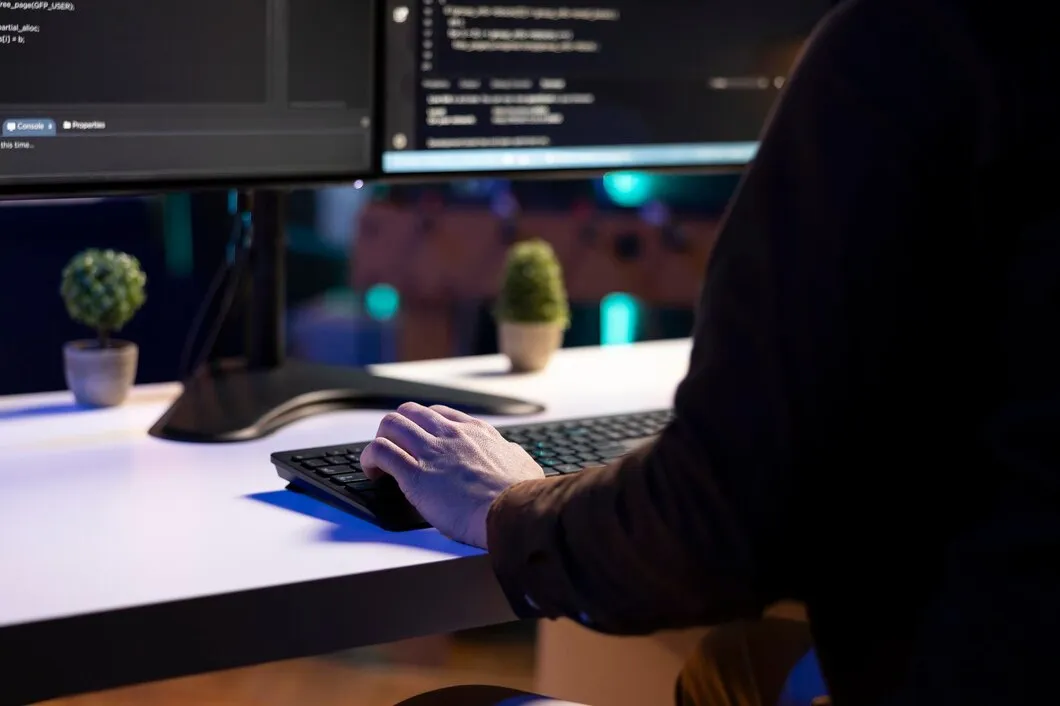 从论坛版主到百万粉丝博主：一位四十岁站长的中年突围